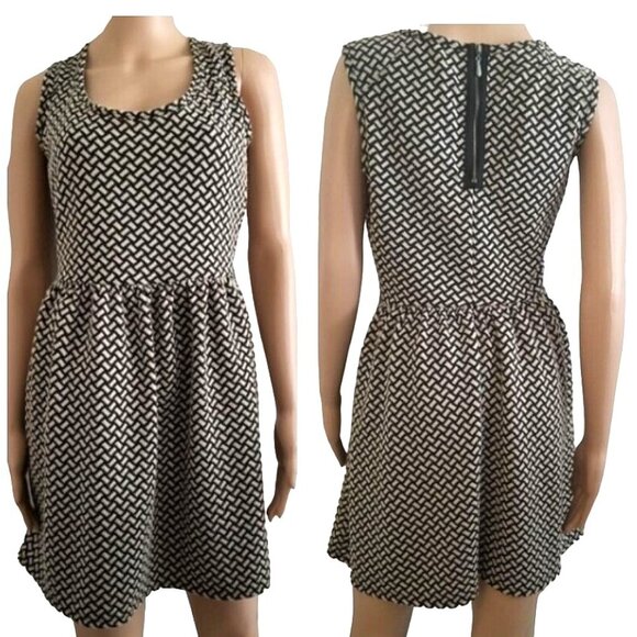 BeBop Dresses & Skirts - BeBop Women's Black/White Sleeveless Skater Dress Medium